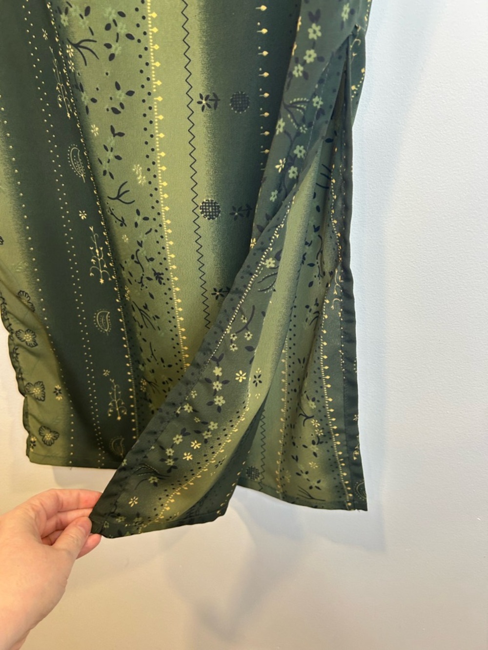 Vintage 90’s Fairweather Petites Paisley Floral Printed Maxi Skirt Green - Picture 2 of 6